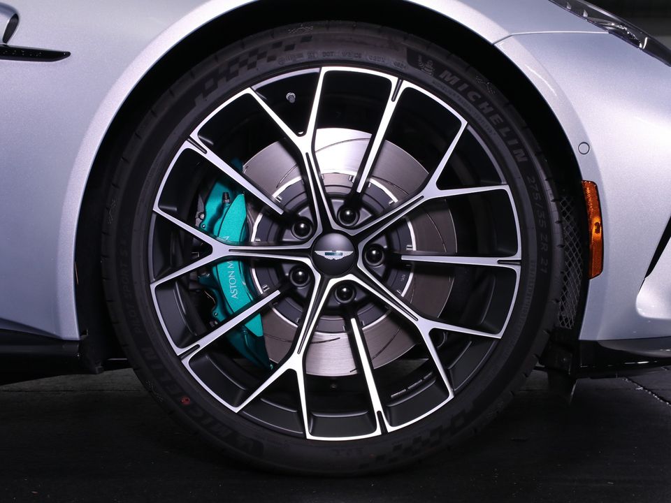 2025 Aston Martin Vantage