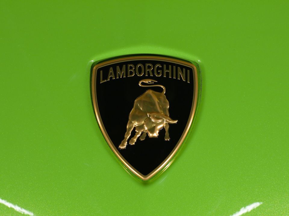 2025 Lamborghini Urus SE