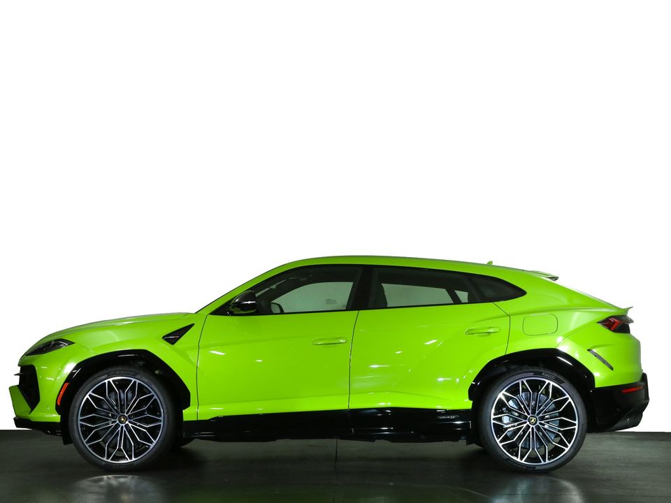 2025 Lamborghini Urus SE
