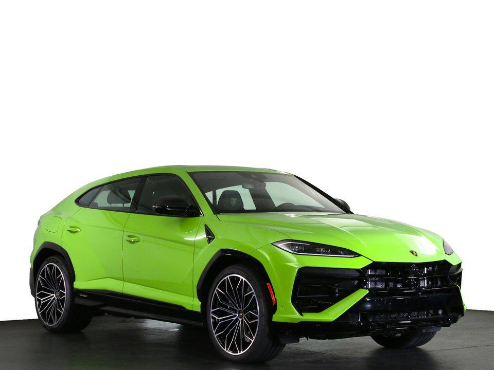 2025 Lamborghini Urus SE