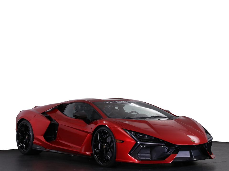 2025 Lamborghini Revuelto