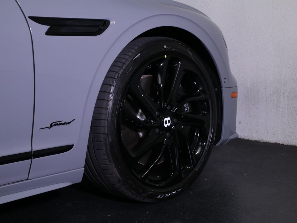 2025 Bentley Flying Spur