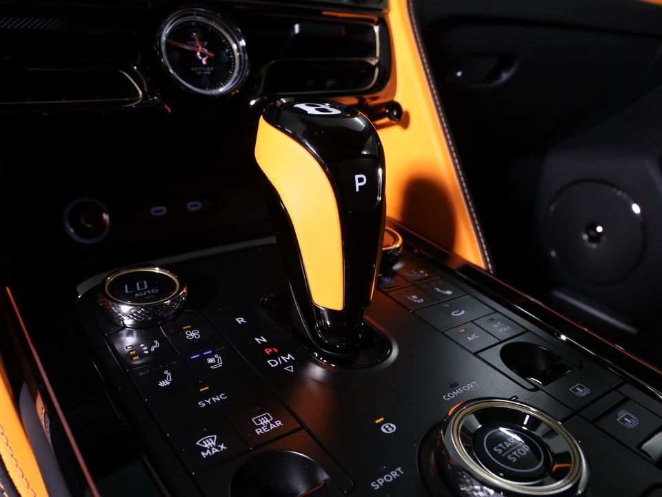2025 Bentley Flying Spur
