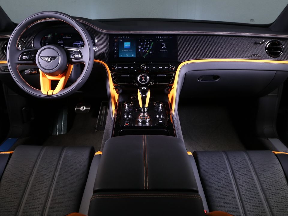 2025 Bentley Flying Spur