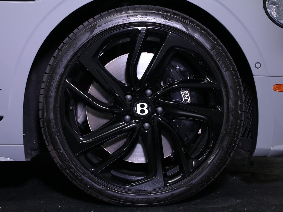 2025 Bentley Flying Spur