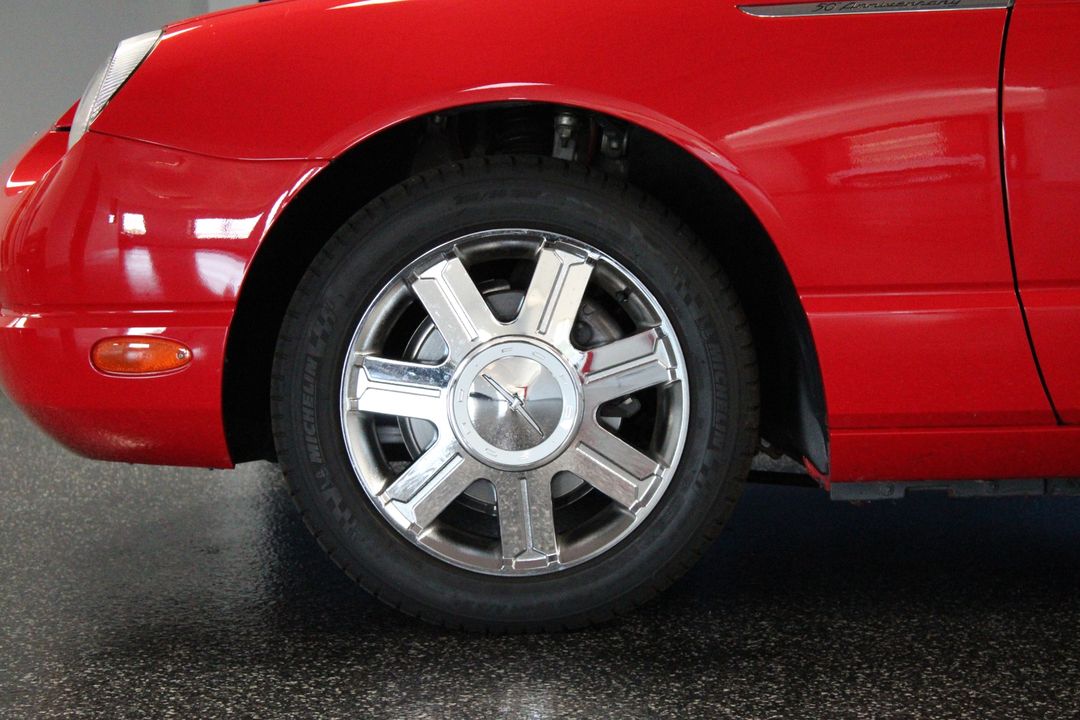 2005 Ford Thunderbird