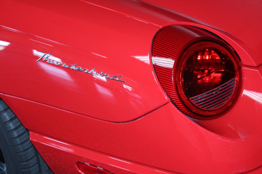 2005 Ford Thunderbird