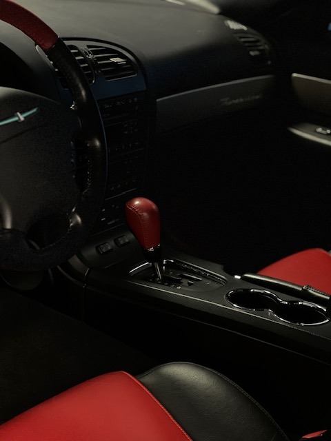 2005 Ford Thunderbird