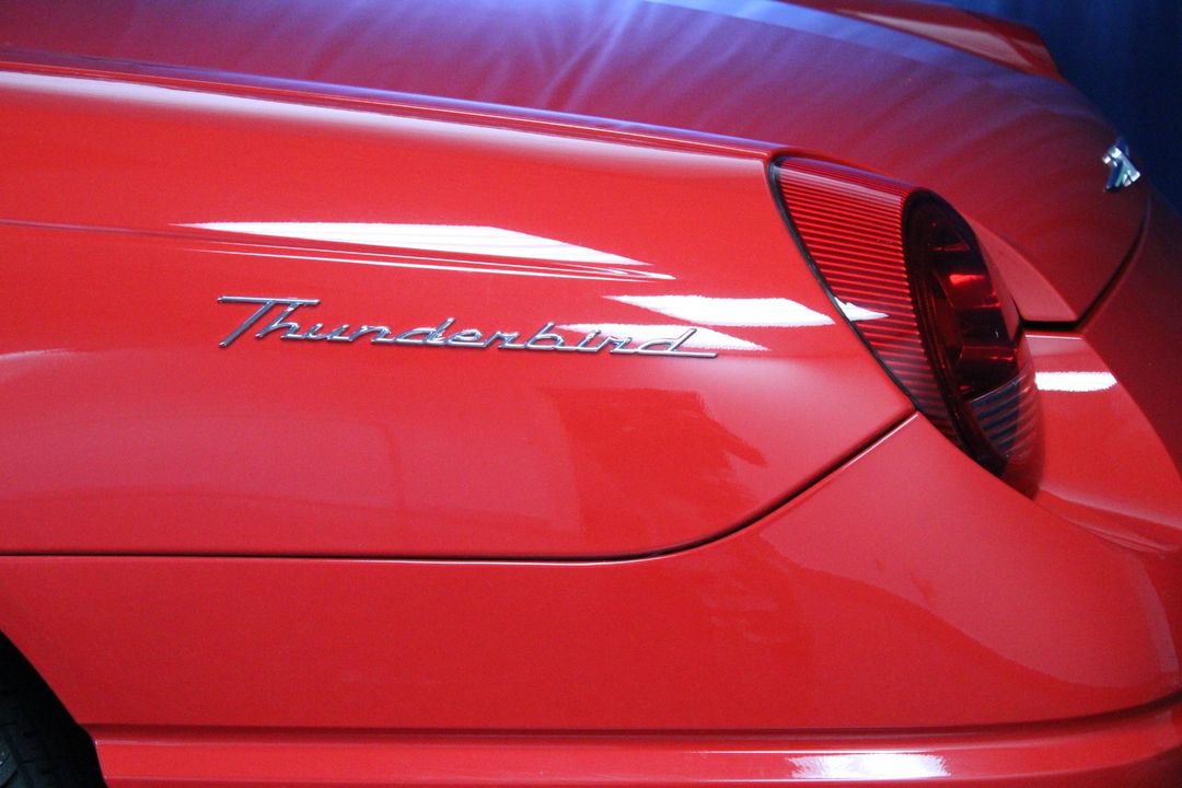2005 Ford Thunderbird