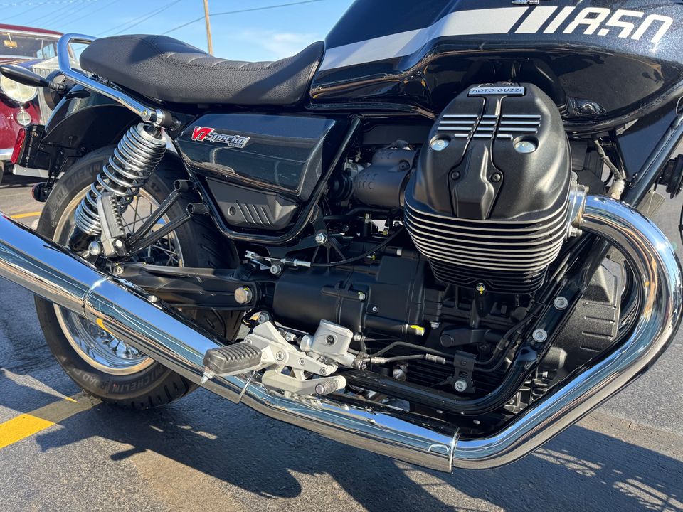 2024 Moto Guzzi V7 Special