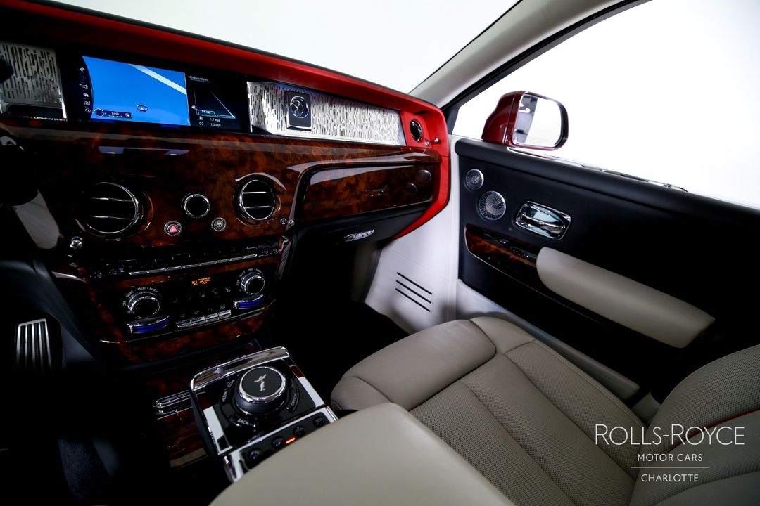 2019 Rolls-Royce Phantom