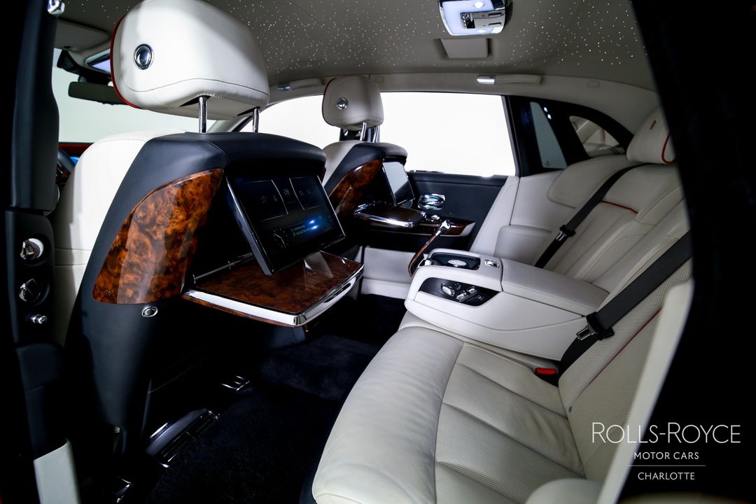 2019 Rolls-Royce Phantom