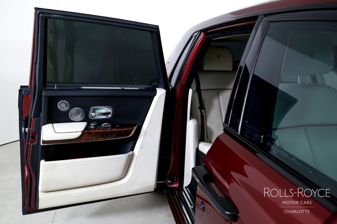 2019 Rolls-Royce Phantom