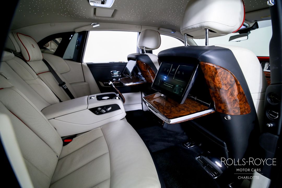 2019 Rolls-Royce Phantom