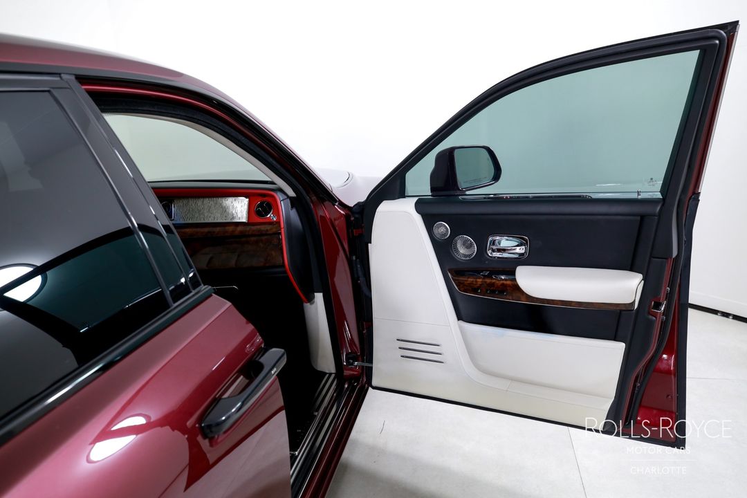 2019 Rolls-Royce Phantom
