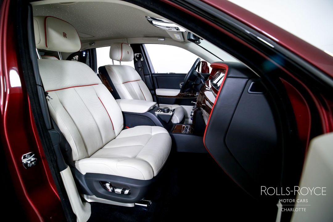 2019 Rolls-Royce Phantom