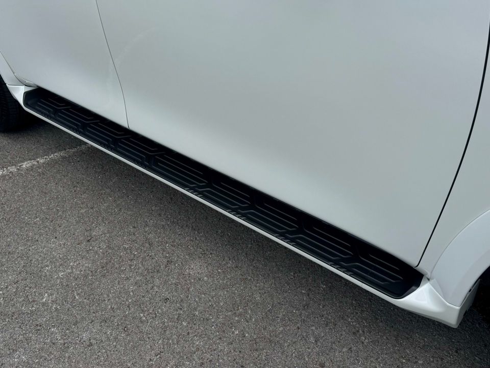 2023 INFINITI QX80