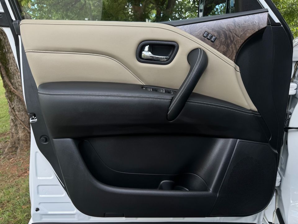 2023 INFINITI QX80