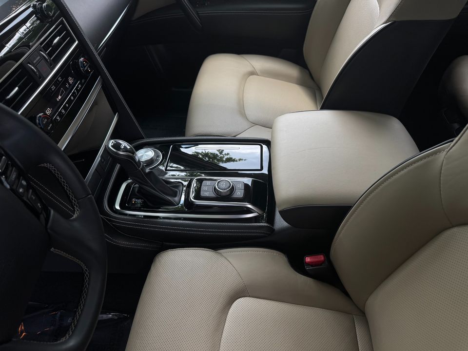 2023 INFINITI QX80
