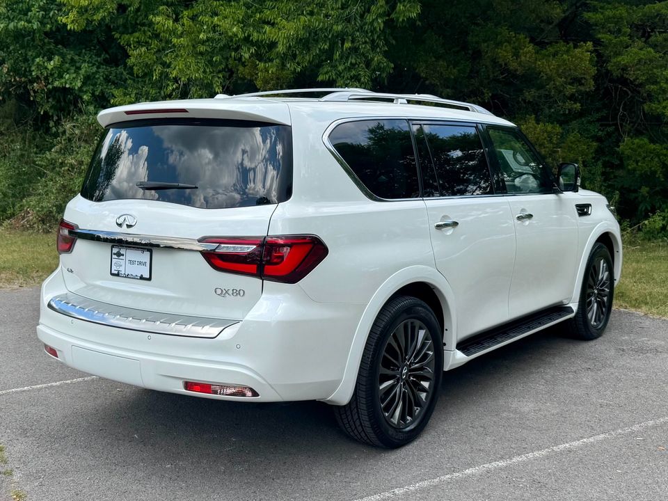 2023 INFINITI QX80
