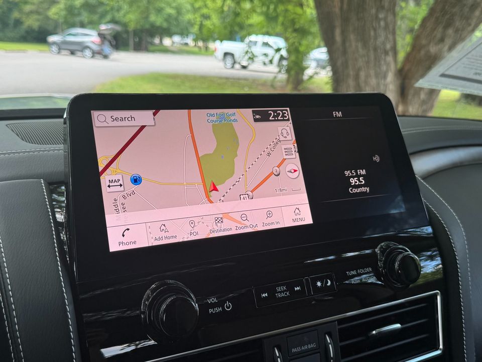 2023 INFINITI QX80
