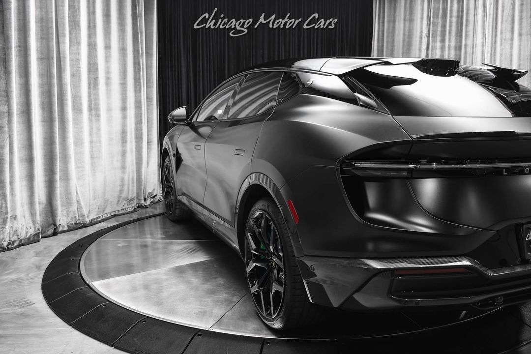 2025 Lotus Eletre Carbon