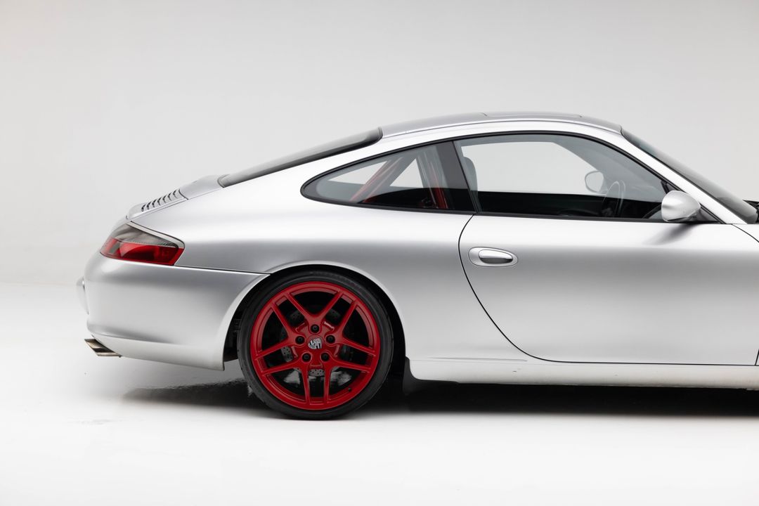 2002 Porsche 911 Carrera