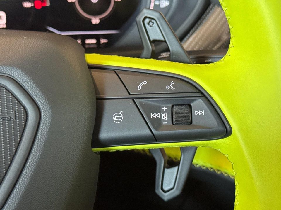 2025 Lamborghini Urus