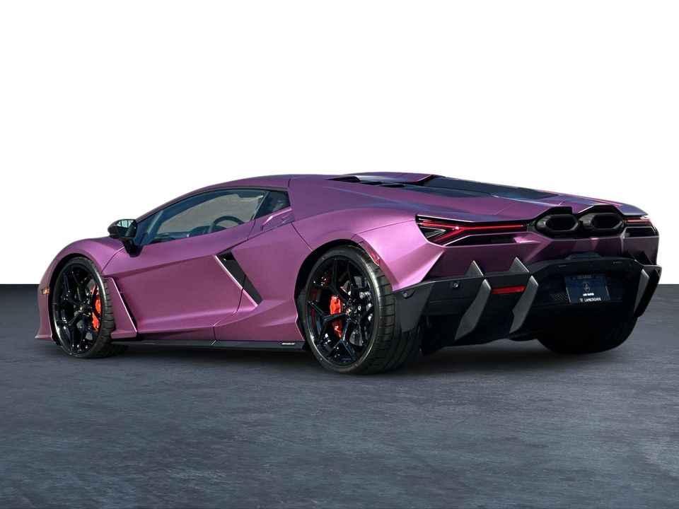 2025 Lamborghini Revuelto