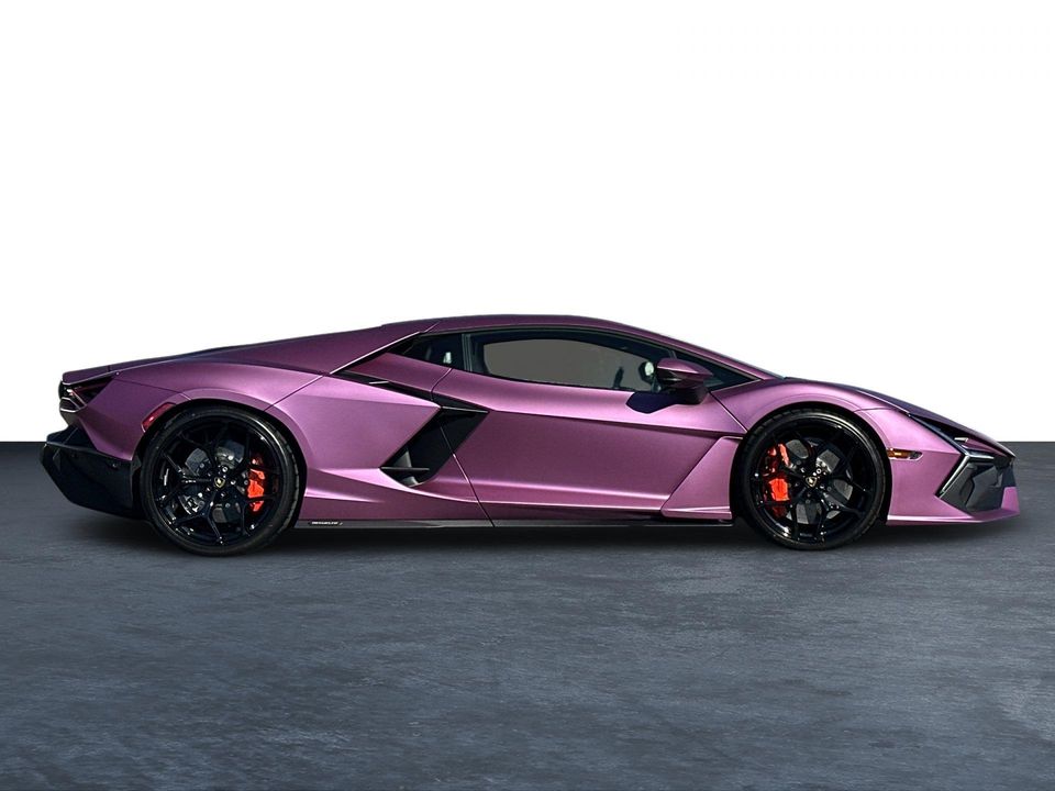 2025 Lamborghini Revuelto