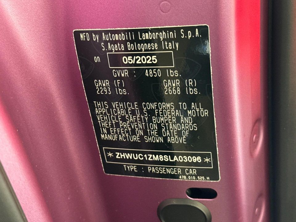 2025 Lamborghini Revuelto