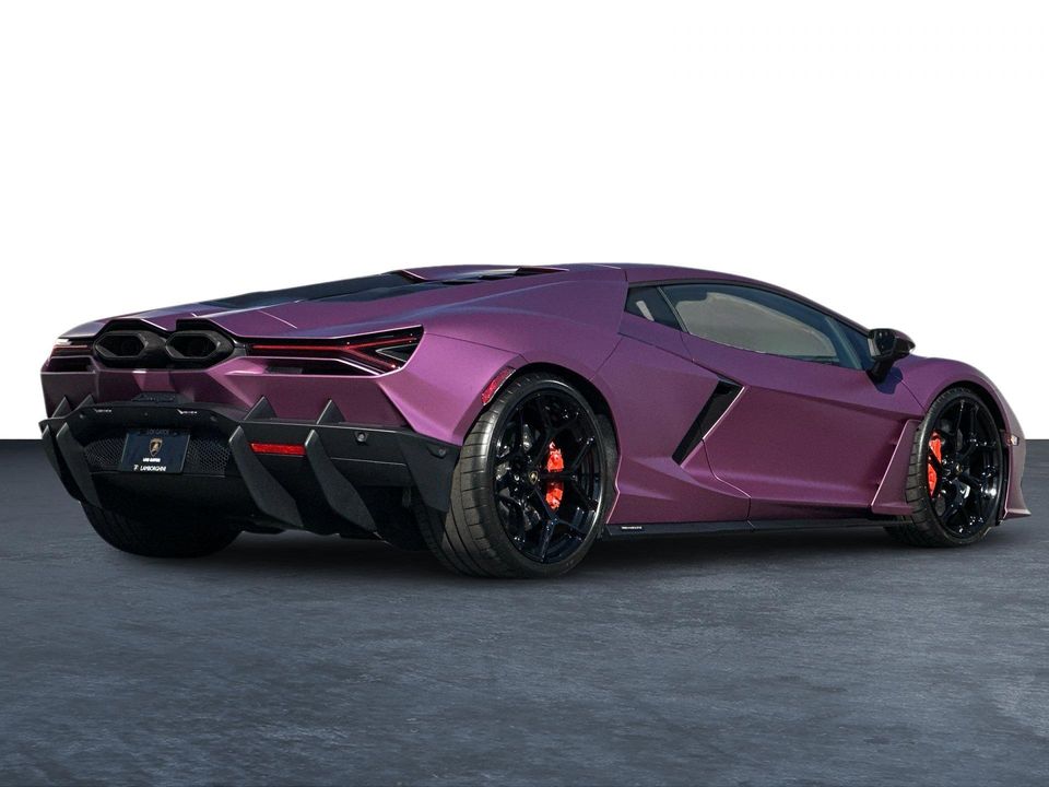 2025 Lamborghini Revuelto