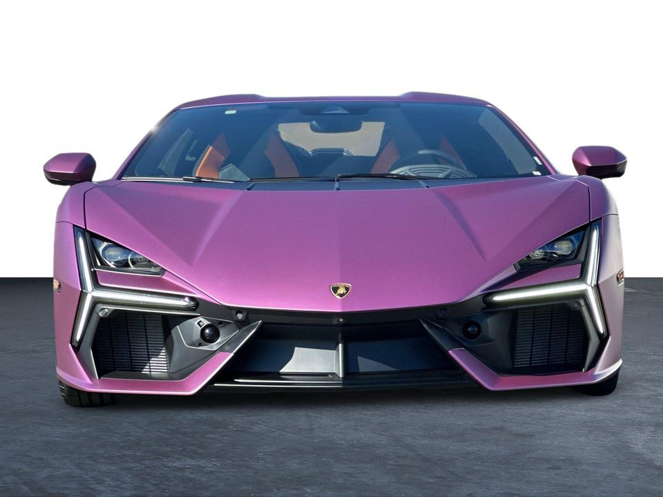 2025 Lamborghini Revuelto