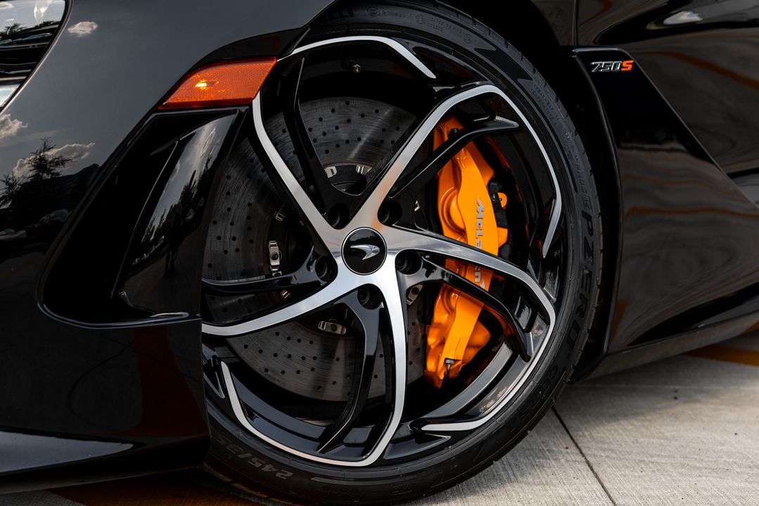 2024 McLaren 750S