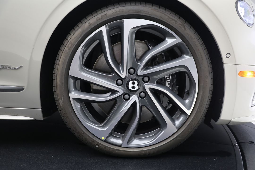 2025 Bentley Flying Spur