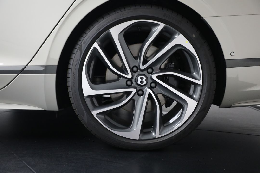 2025 Bentley Flying Spur