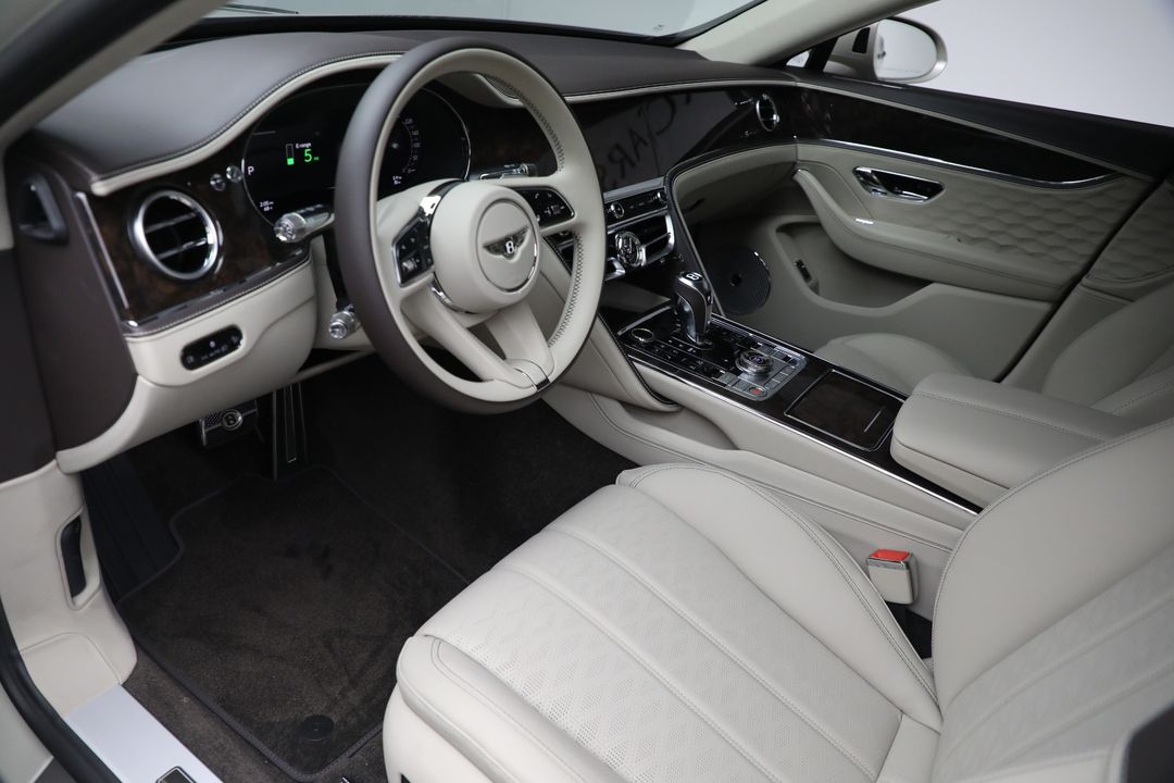 2025 Bentley Flying Spur