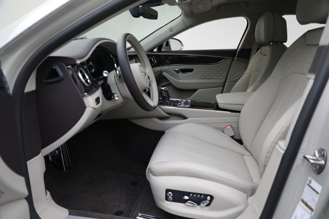 2025 Bentley Flying Spur