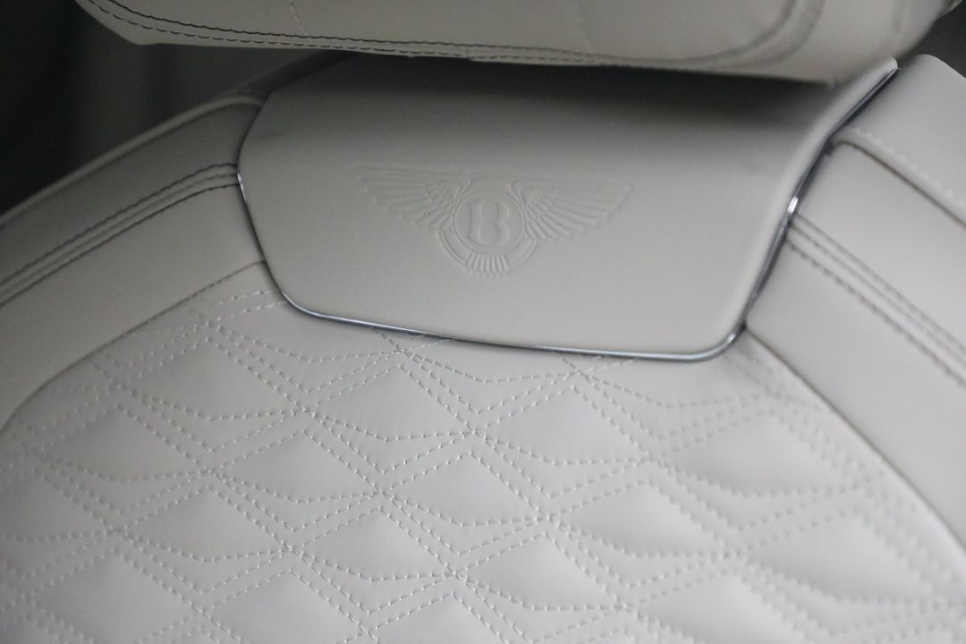 2025 Bentley Flying Spur