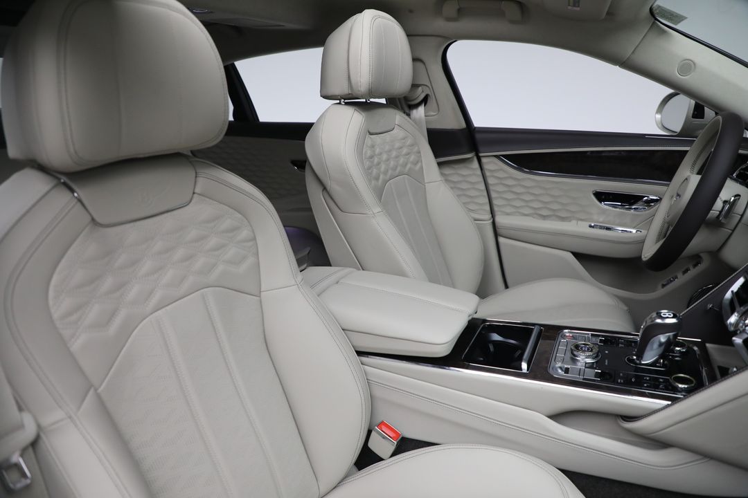 2025 Bentley Flying Spur