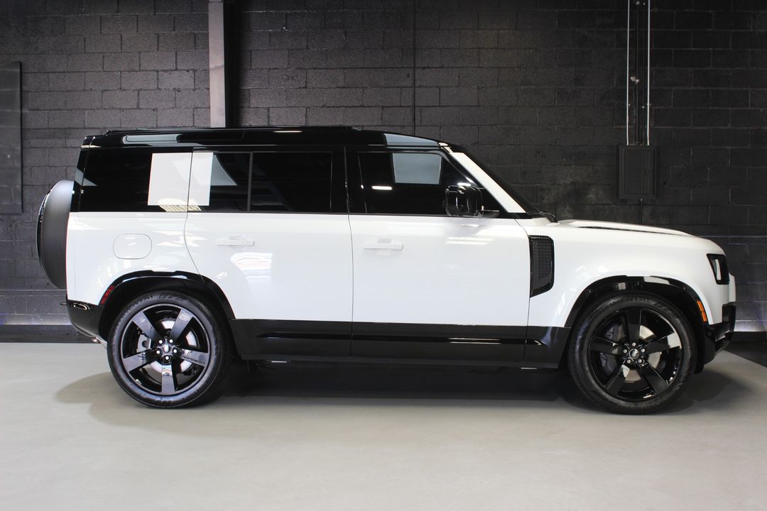 2025 Land Rover Defender