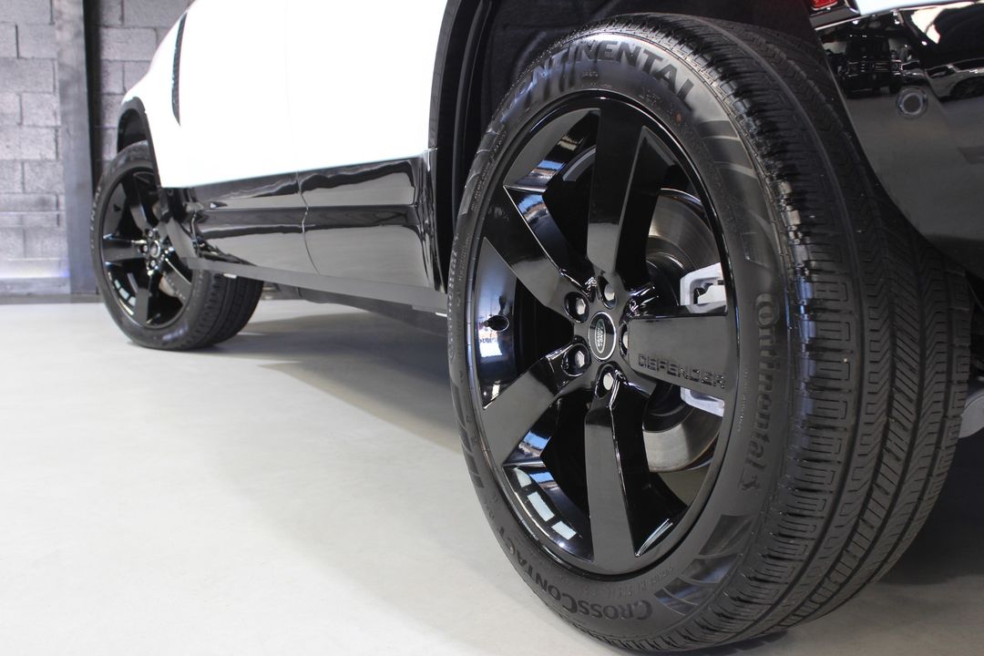 2025 Land Rover Defender