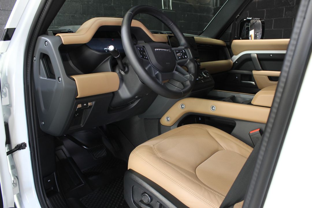 2025 Land Rover Defender