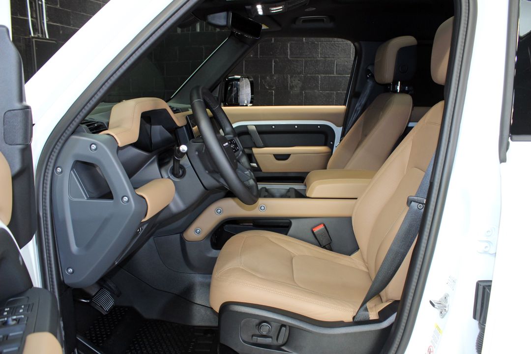 2025 Land Rover Defender