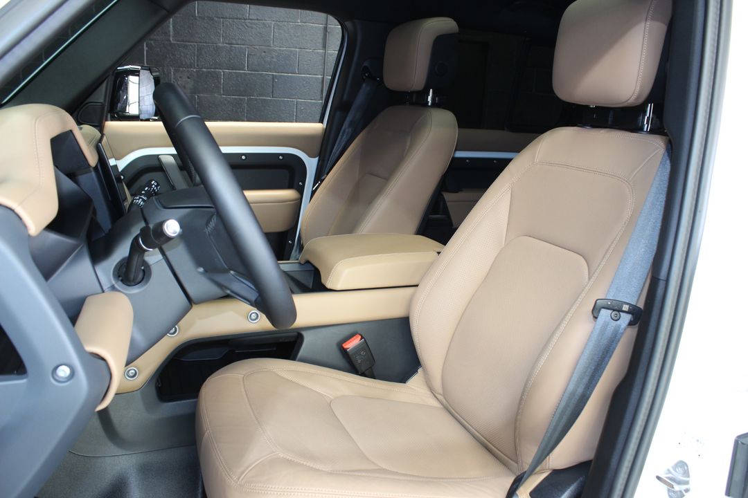 2025 Land Rover Defender