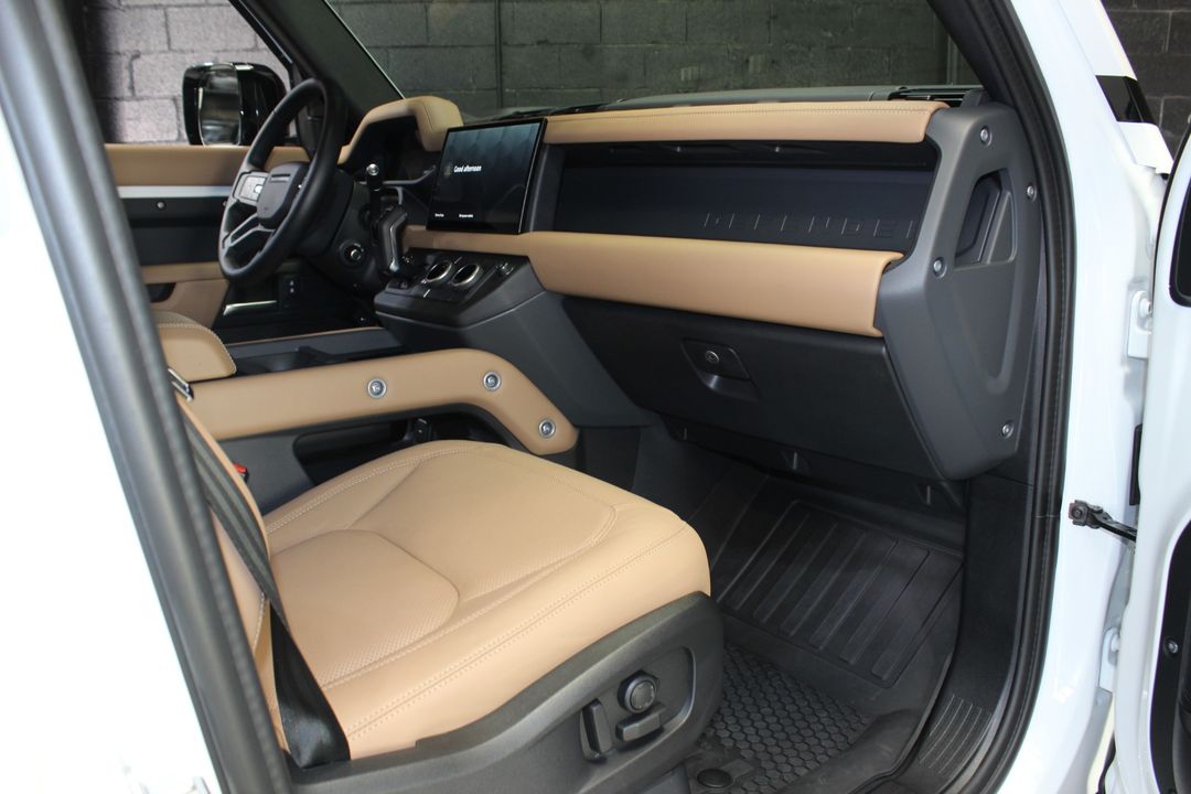 2025 Land Rover Defender
