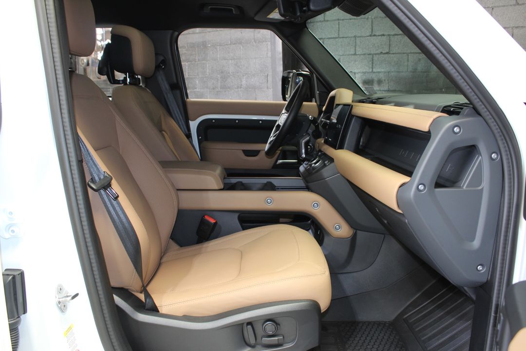 2025 Land Rover Defender