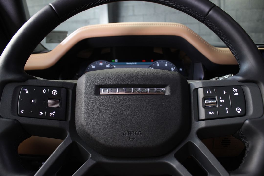 2025 Land Rover Defender