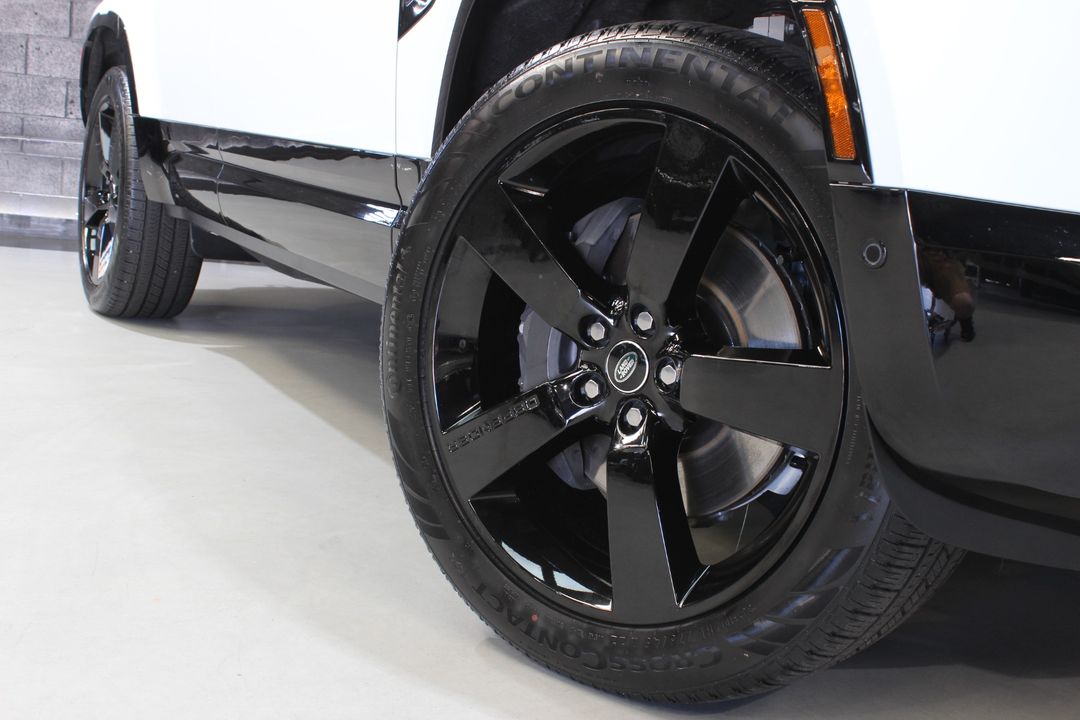 2025 Land Rover Defender