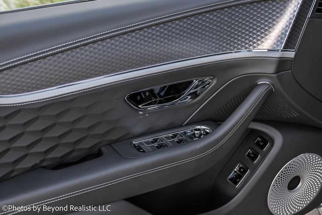 2025 Bentley Flying Spur